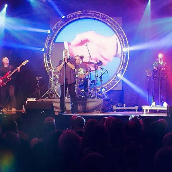 One of this Pink Floyd Tributes